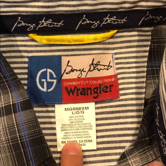 NWOT Gorge Strait button down shirts - Picture 3 of 5